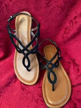 Kelly & Katie Paccia Sparkle Black Strappy flat sandals size 8